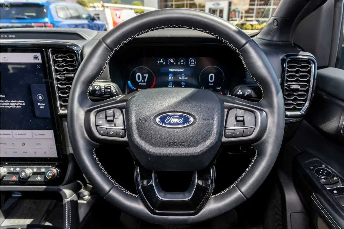 Nội thất Ford Everest Platinum